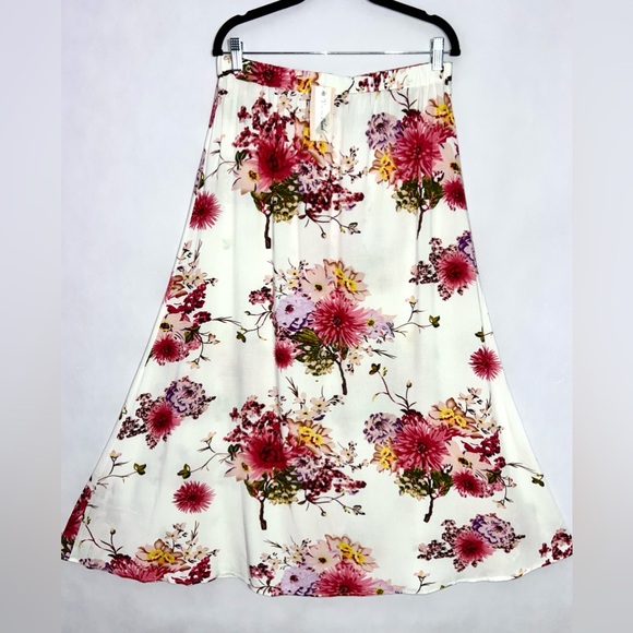 Philosophy Dresses & Skirts - NWT Philosophy Republic Clothing Floral Maxi Boho Skirt Size M